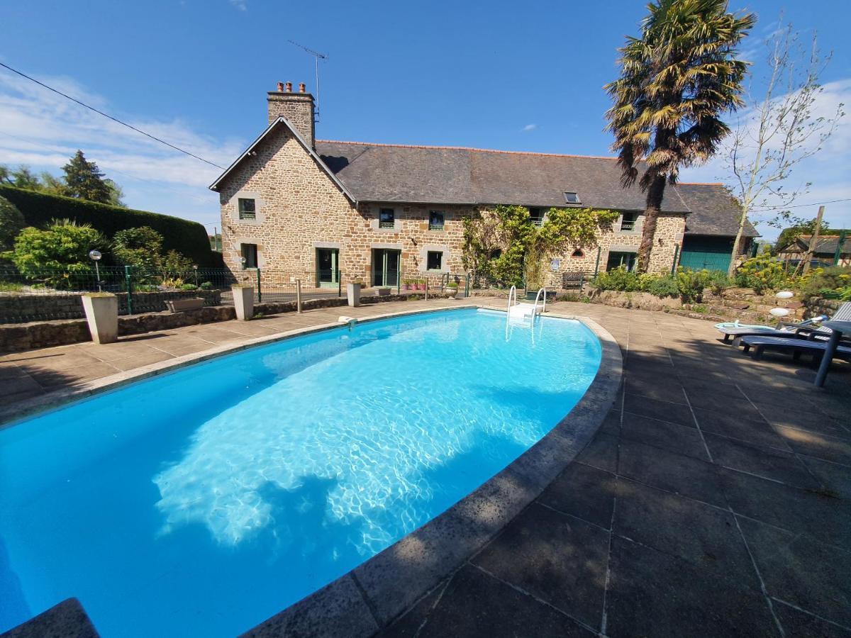 Chambres D'Hotes Avec Piscine Aux Agapanthes De Cromel - Mont Saint Michel Exterior photo